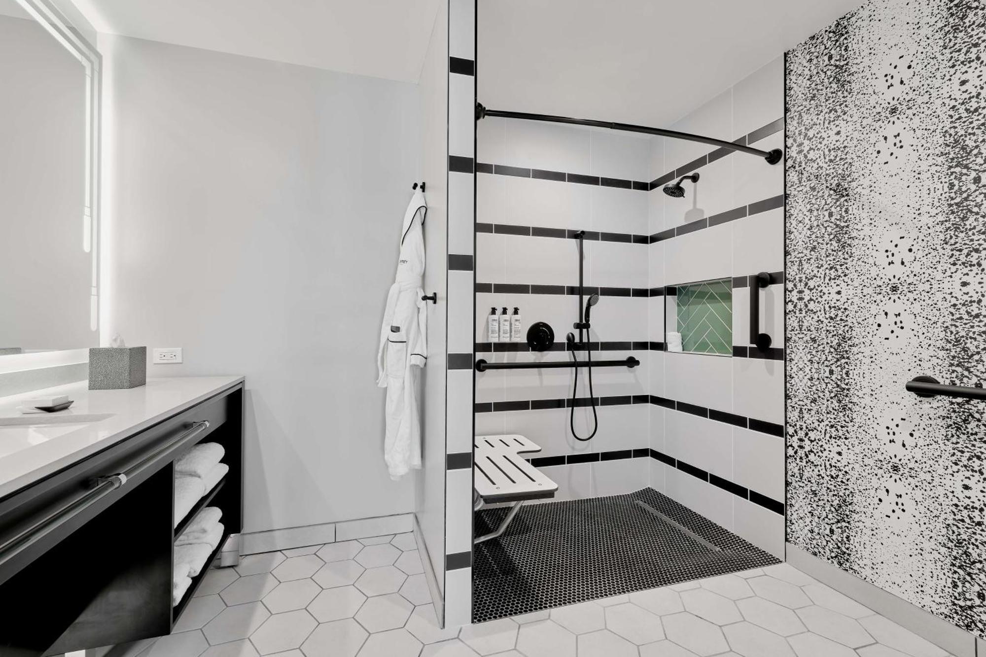 The Godfrey Detroit, Curio Collection By Hilton 4*
