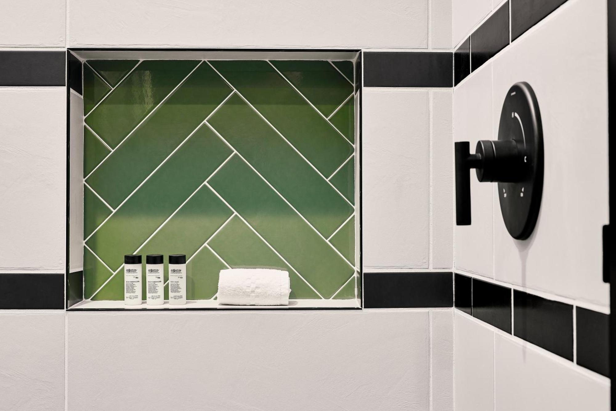 The Godfrey Detroit, Curio Collection By Hilton 4*